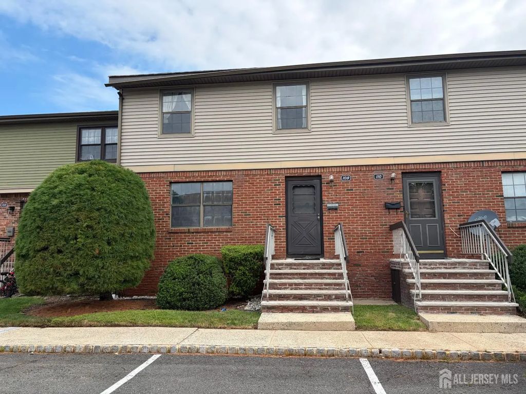 109 Maple Hill Drive, Woodbridge Proper