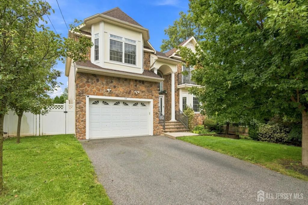 39 Hamilton Avenue, Edison