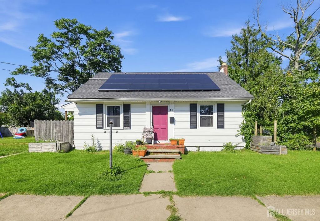 12 N 8th Street N, Millville