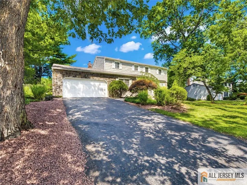 8 Willis Court, East Brunswick