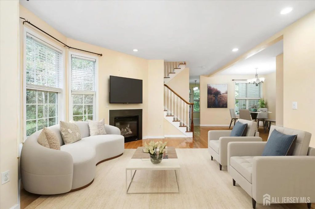 80 Tennyson Road, East Windsor