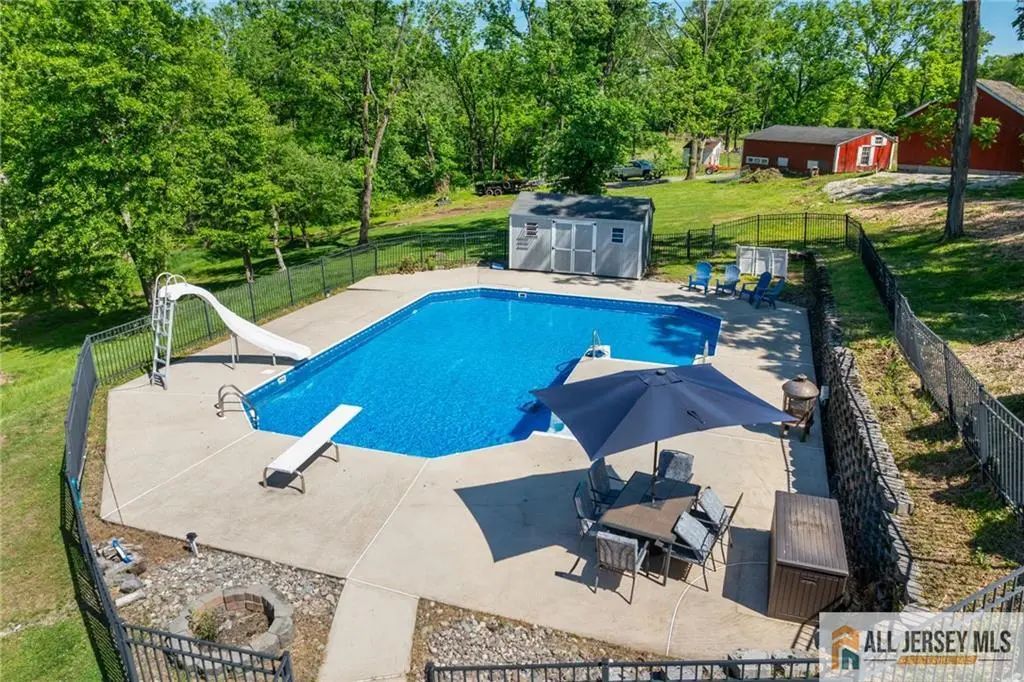 120 Old Clinton Road, Raritan