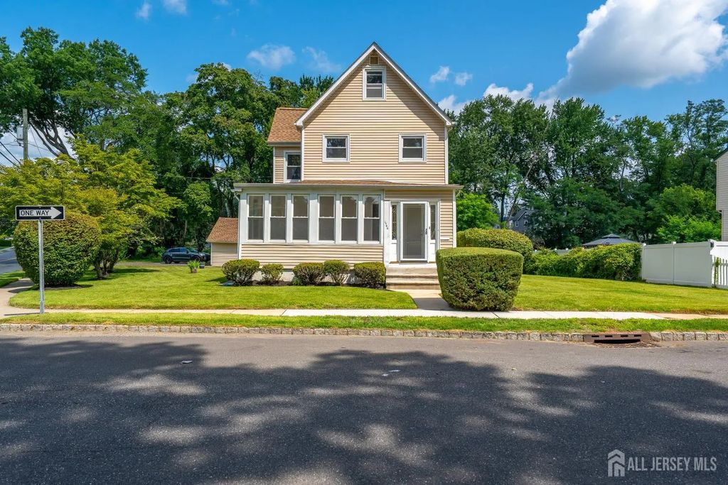 1746 Elk Street, Piscataway