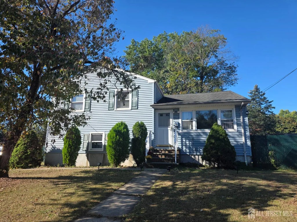 218 Schillaci Lane, South Plainfield