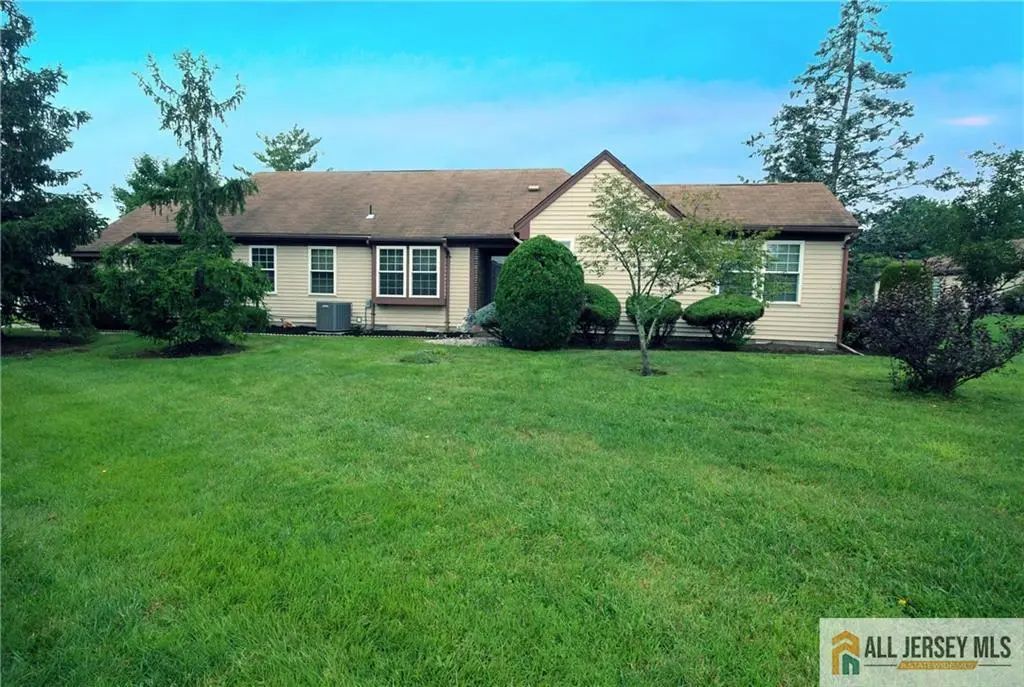 12 Dorchester Drive, Monroe