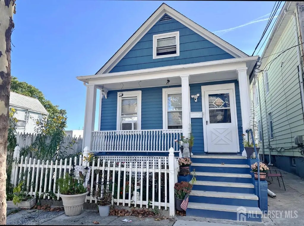 680 Charles Street, Perth Amboy