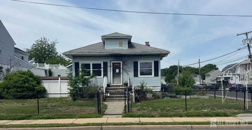 225 Carr Avenue, Keansburg