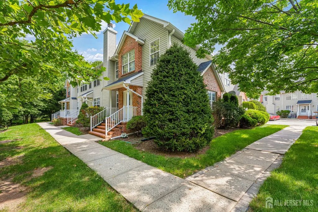 262 Retta Court, Piscataway