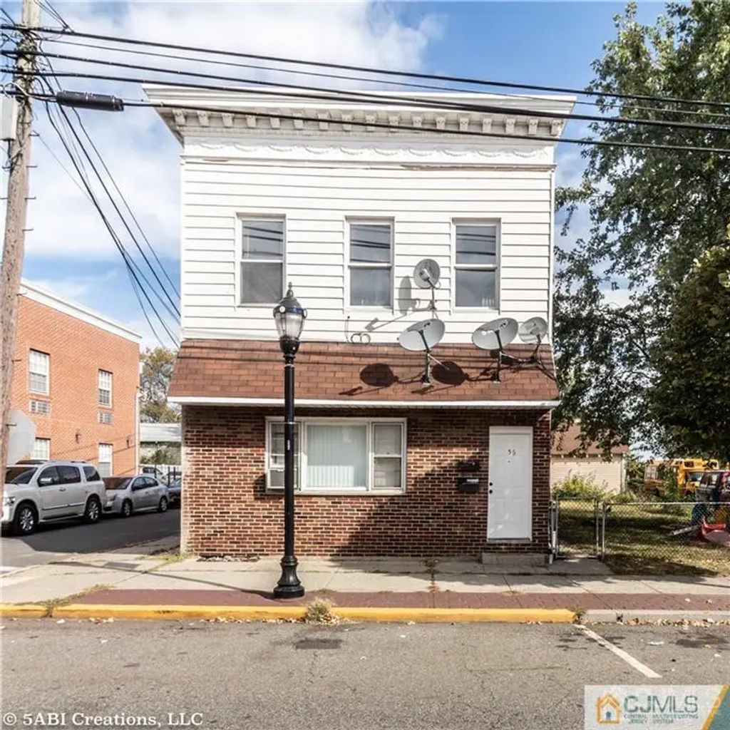 556 Roosevelt Avenue, Carteret