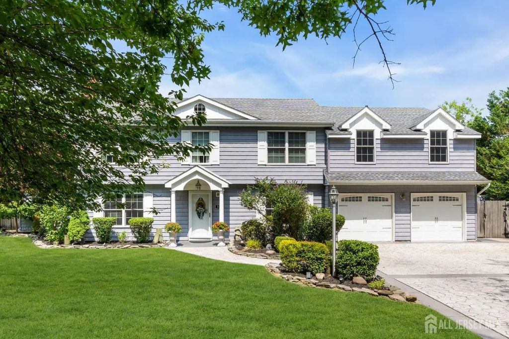 375 Kildare Drive, Toms River