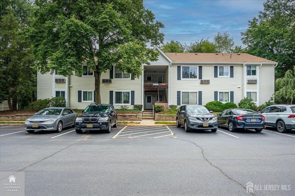 6 Norwich Place, Franklin Twsp