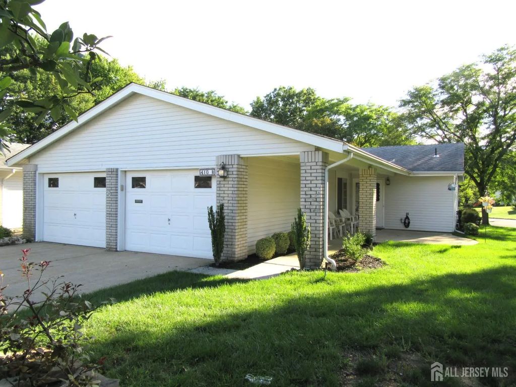 410 Genista Plaza, Monroe