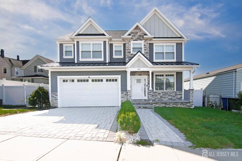 148 Mccutcheon Avenue, Sayreville