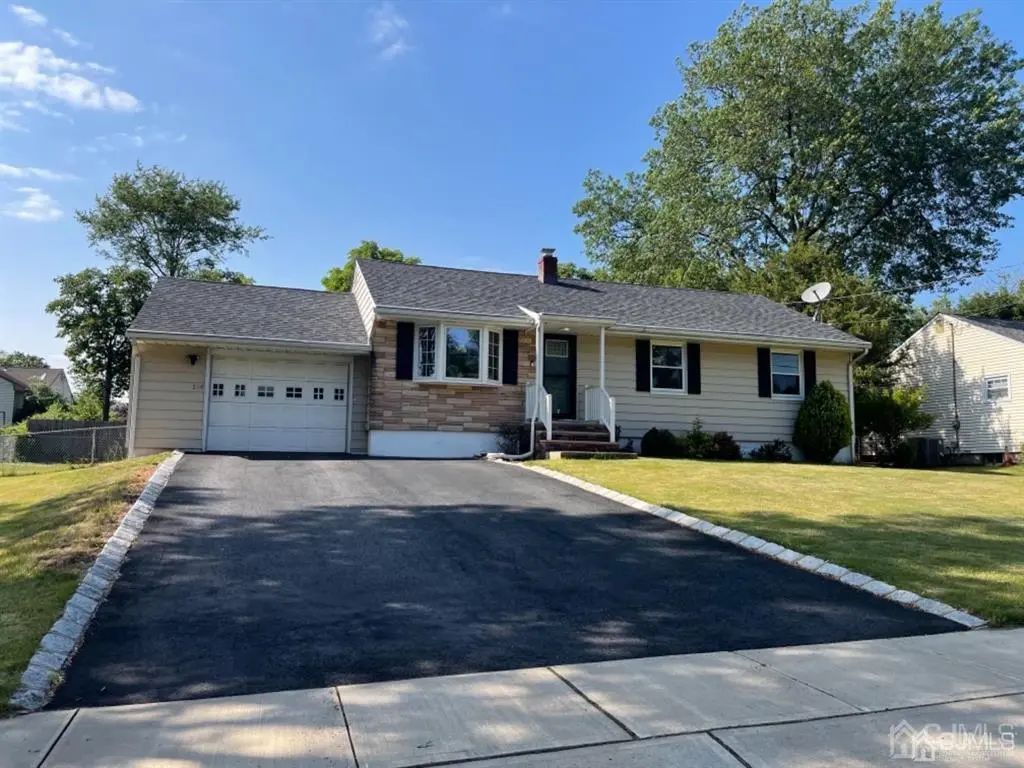 210 Runyon Avenue, Piscataway