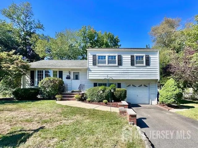 417 Adirondack Avenue, Spotswood