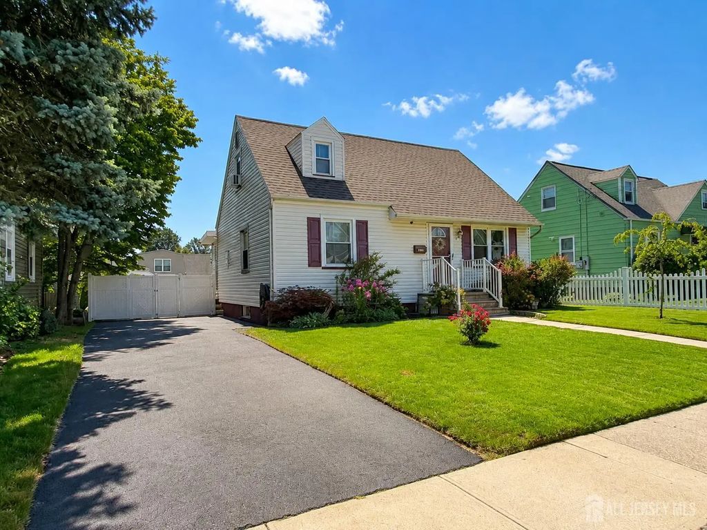 217 Bergen Street, Woodbridge Proper