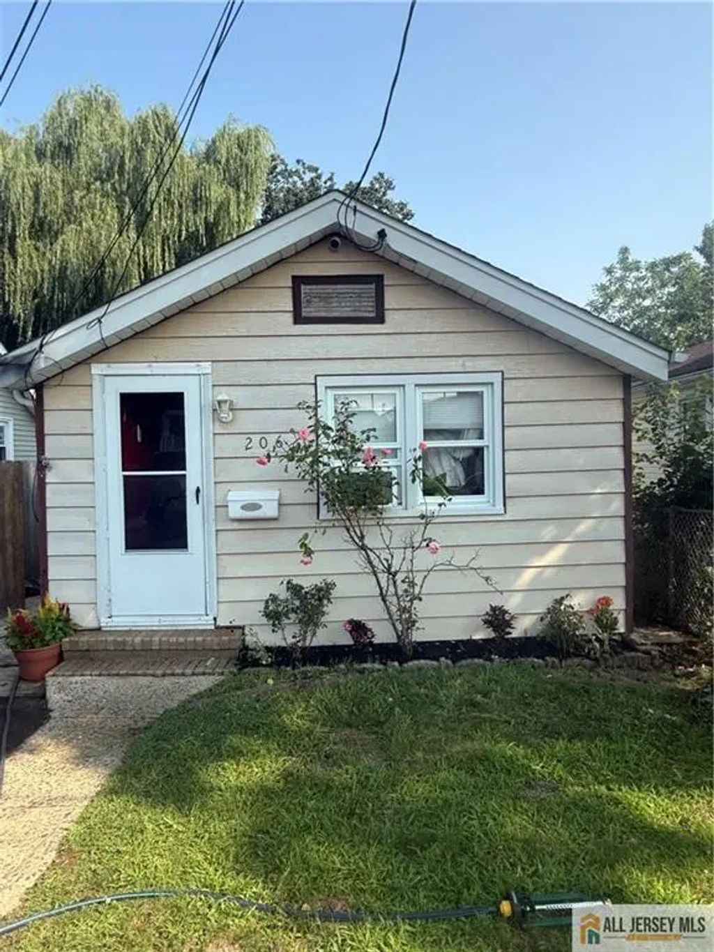 206 Hillcrest Avenue, Old Bridge