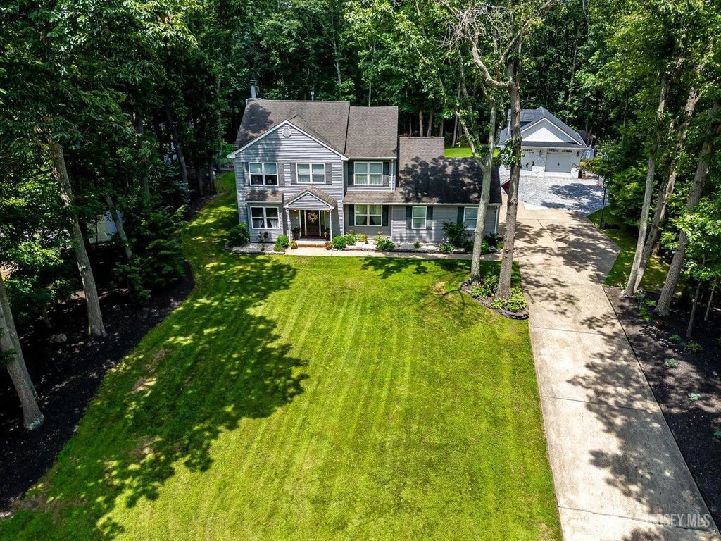 10 Bittersweet Drive, Jackson
