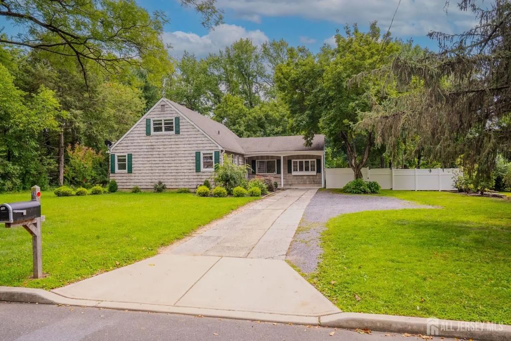 11 Holland Lane, East Windsor