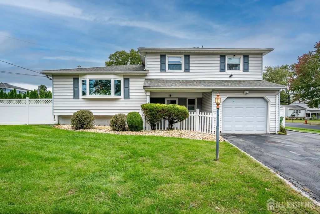 1 Ballo Place, Edison