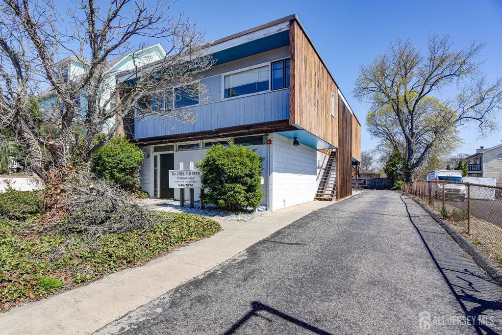 167 N Main Street N 2, Milltown