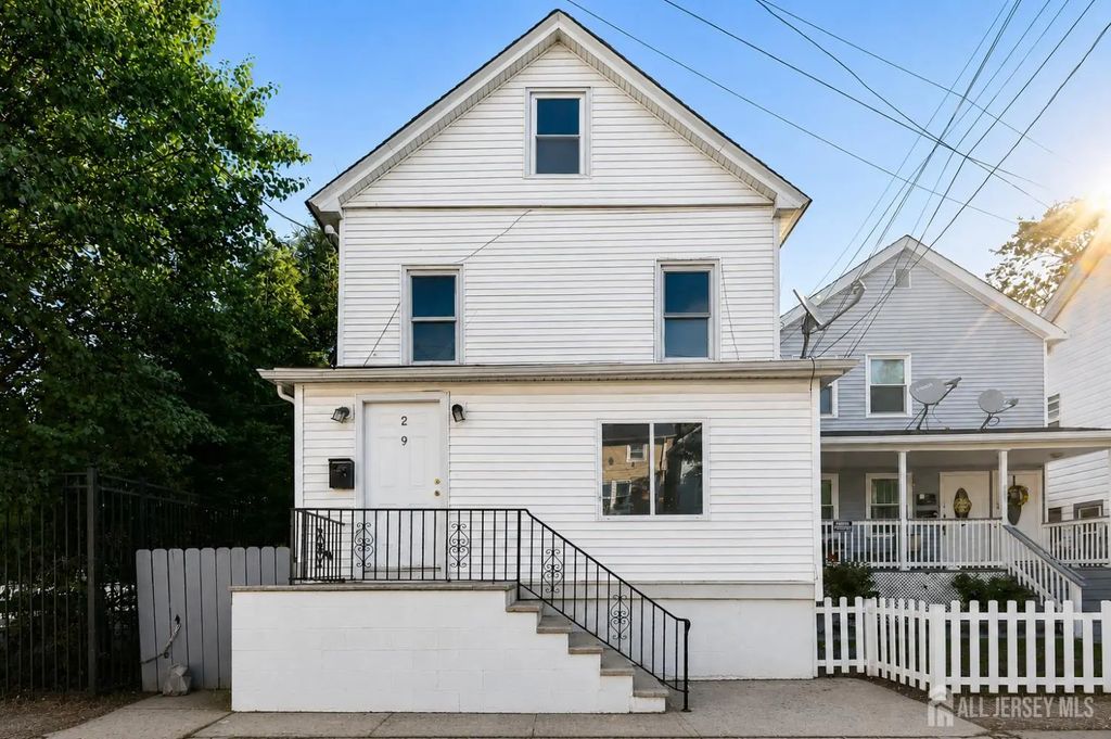 219 Seaman Street, New Brunswick