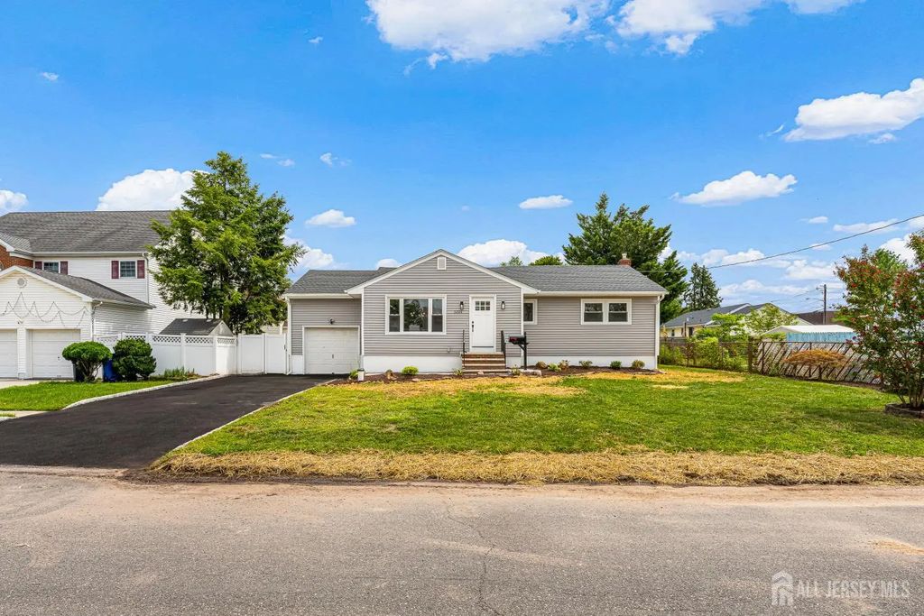 1221 Charter Street, Piscataway
