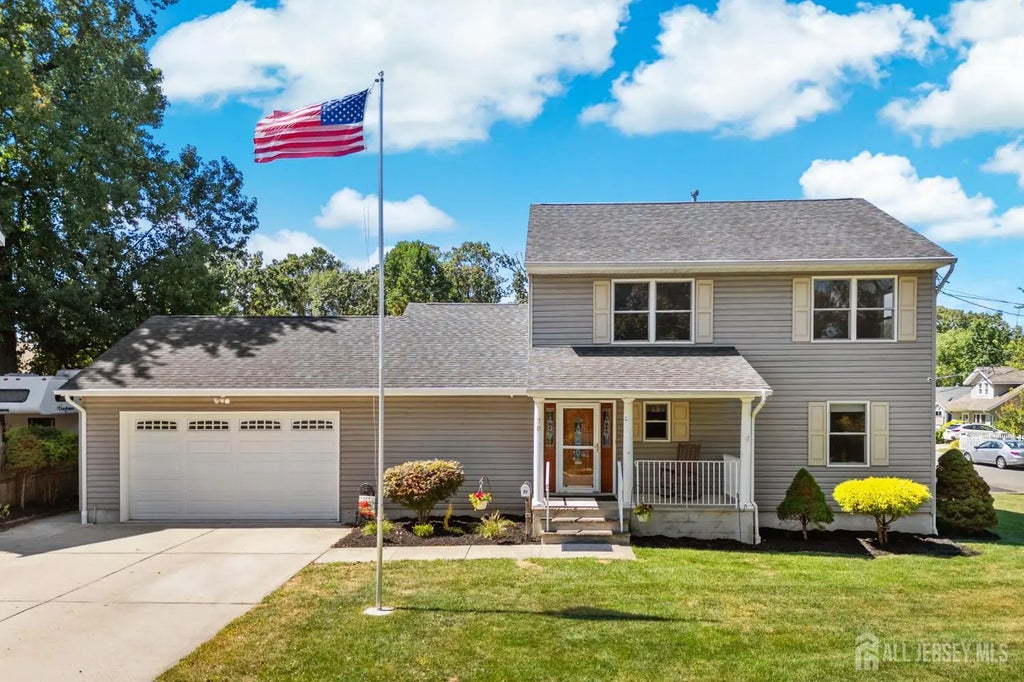 78 Wayside Drive, Keyport