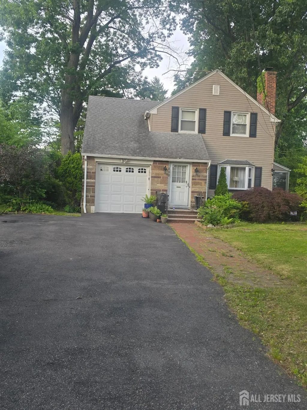 400 West End Avenue, North Plainfield