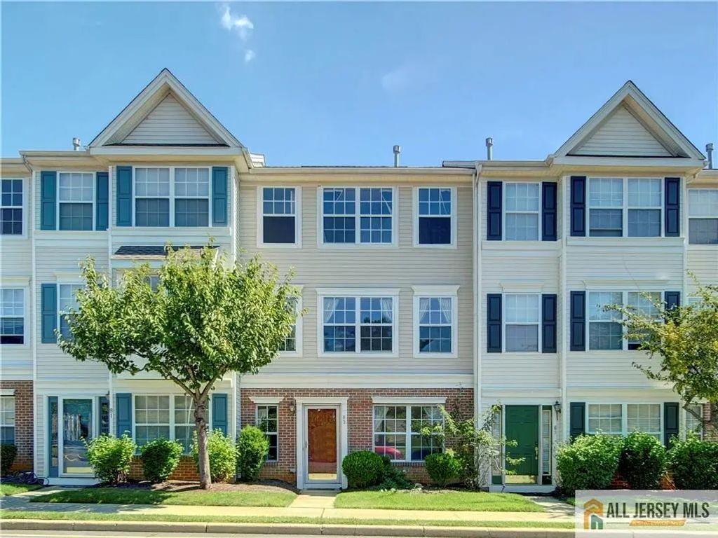 83 Nathan Boulevard, Sayreville
