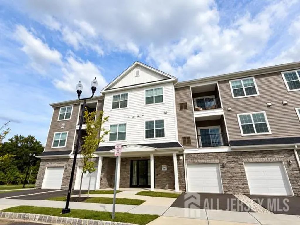 30208 Radford Court, Monroe