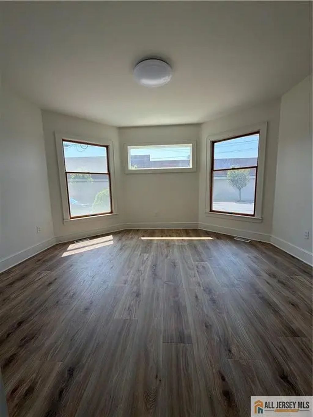 129 S Plainfield Avenue 3, South Plainfield