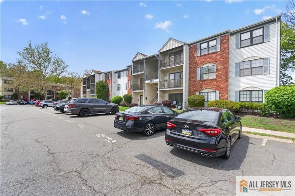 343 Lancaster Court, Piscataway