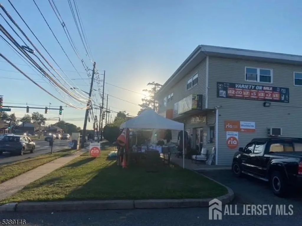 715 Somerset Street 2, Somerset County