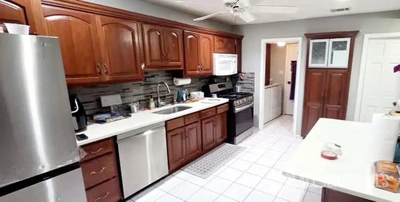 214 Westgate Drive, Edison