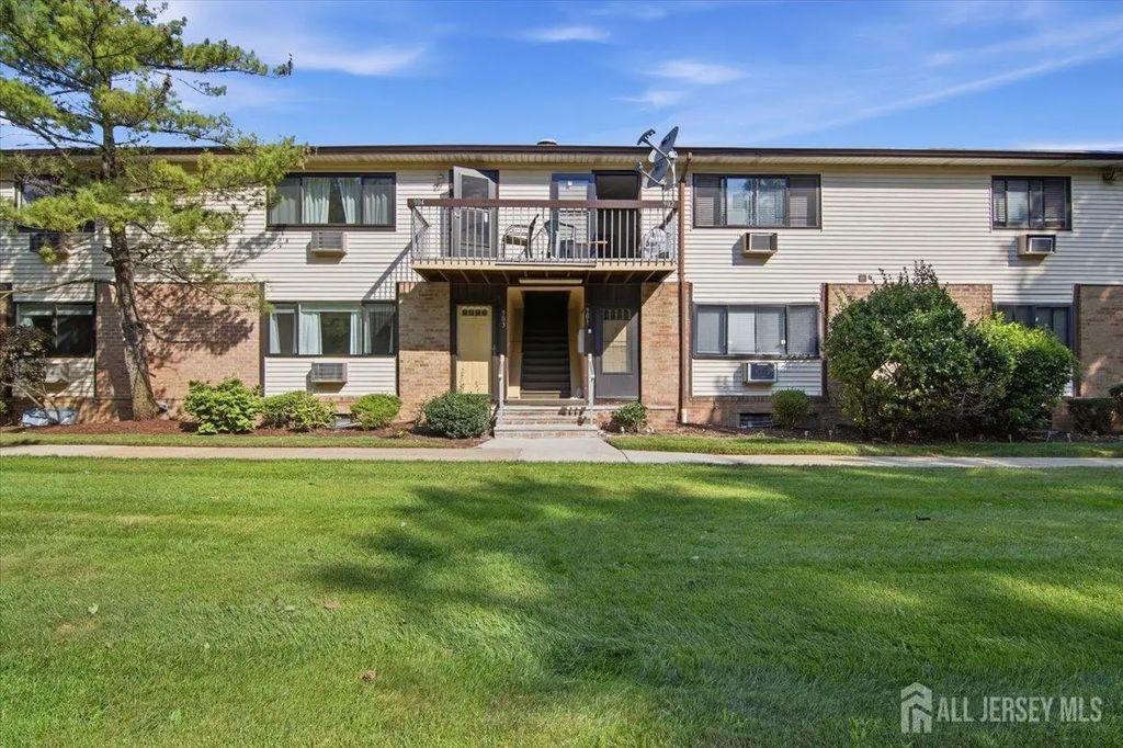 903 Cricket Lane, Woodbridge Proper