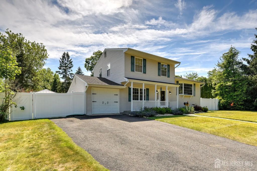 17 Sand Road, Milltown