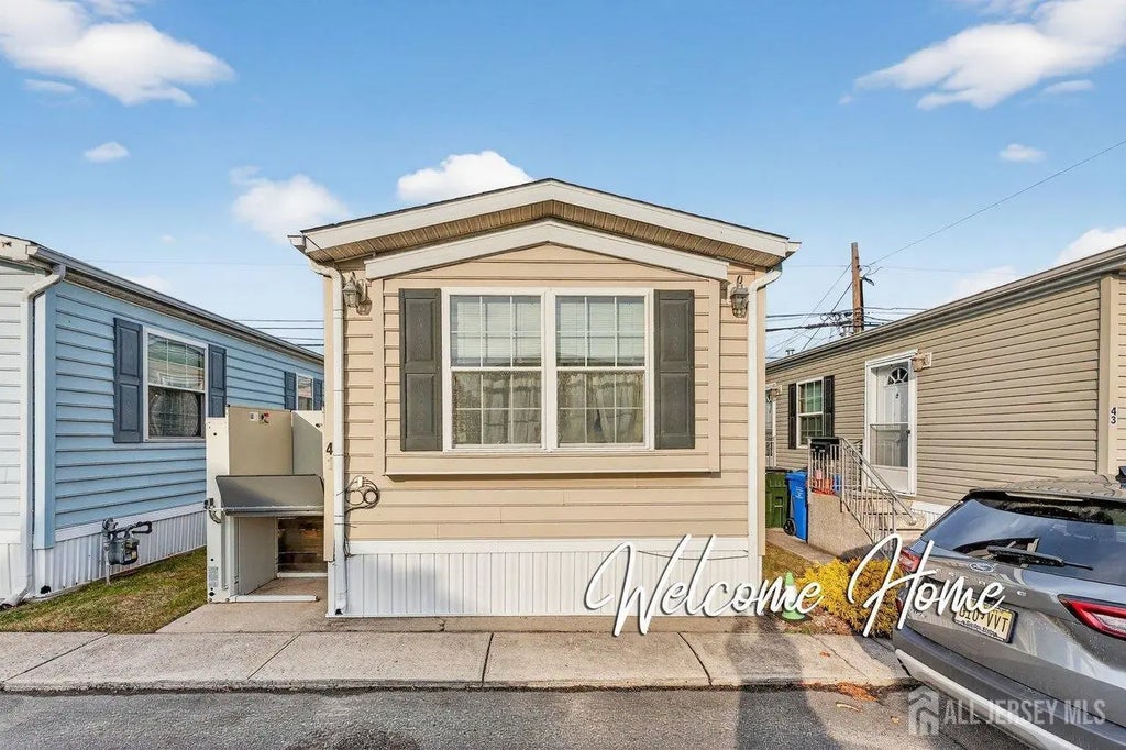 41 Coke Avenue, Avenel