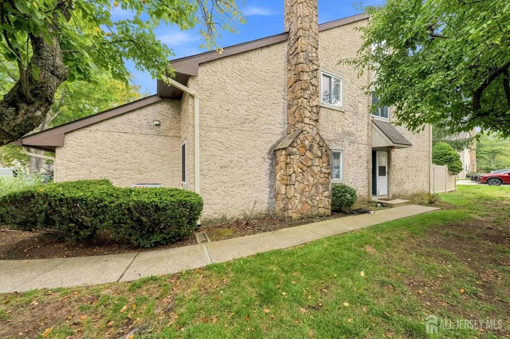 89 Tennyson Drive, Plainsboro