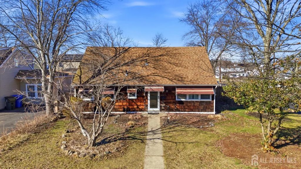 77 W Arthur Place, Iselin
