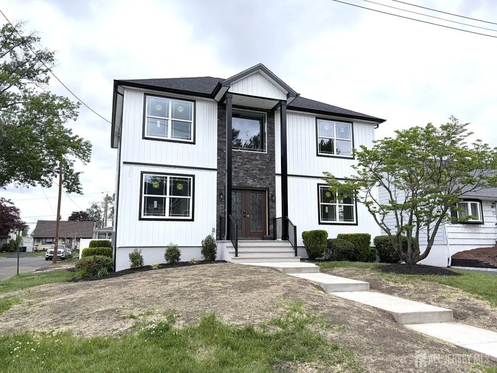 28 S Mckinley Avenue S, Iselin