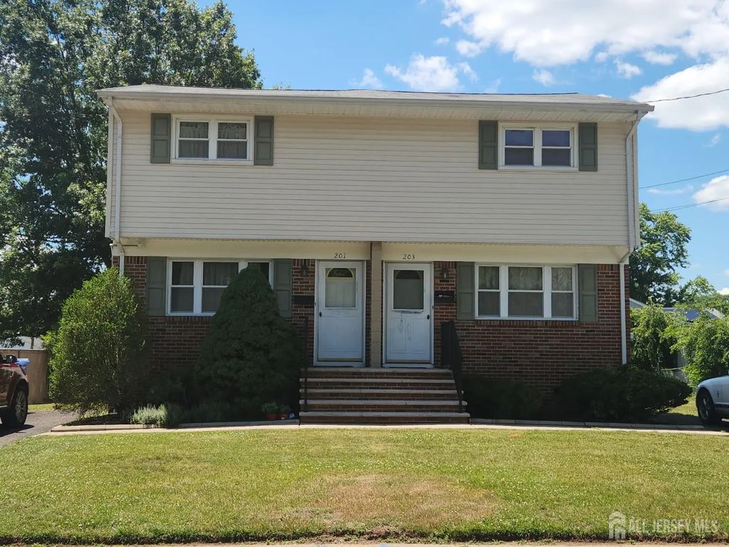 201-203 First Street, Middlesex