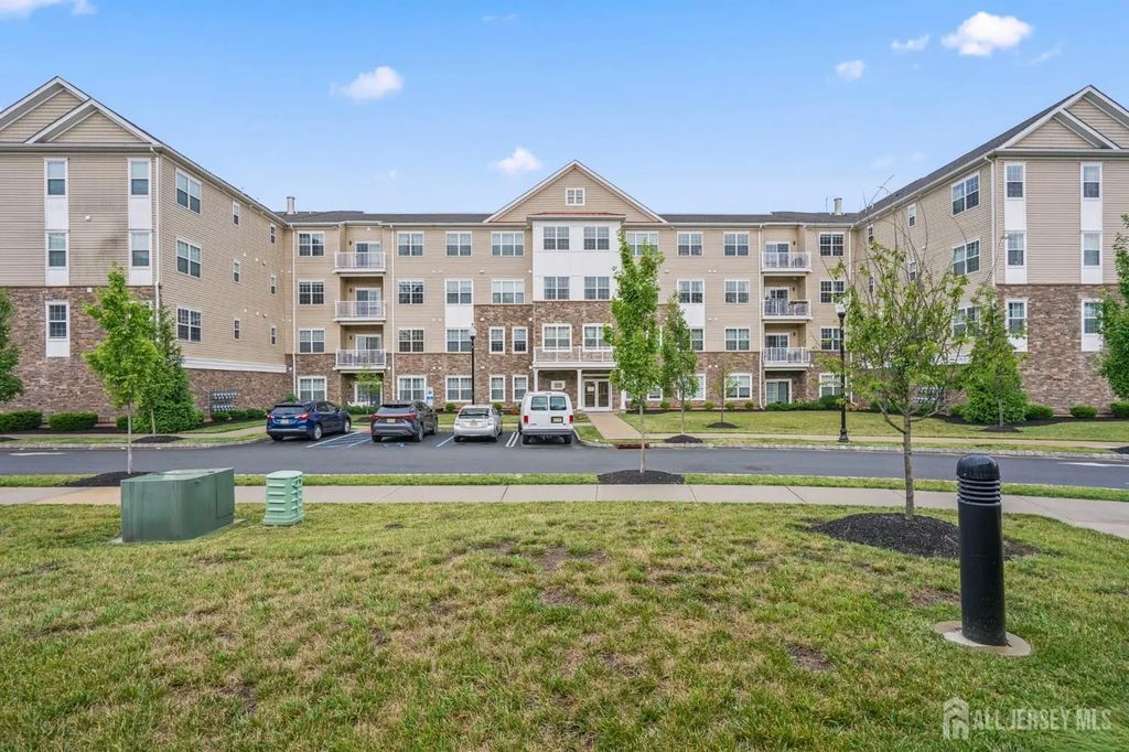 723 Lorhan Drive, Piscataway