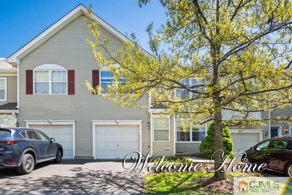 703 Canterbury Way, South Brunswick