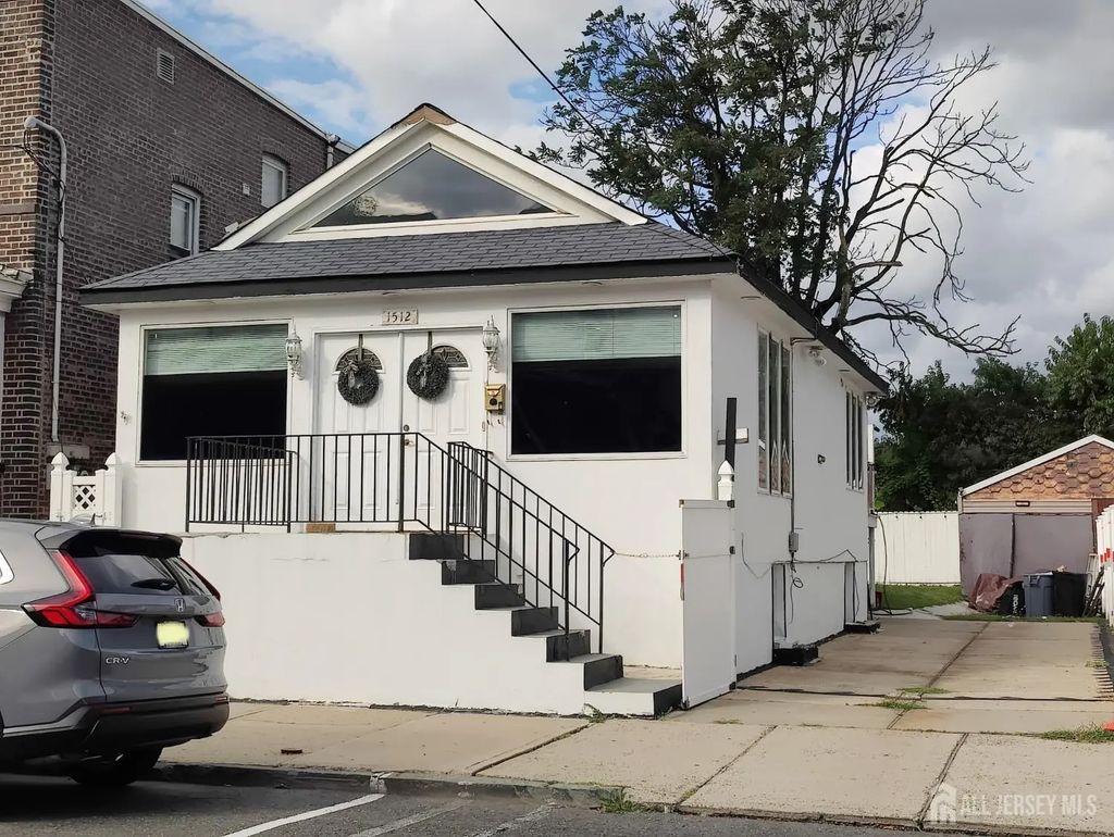 1512 41st Street, North Bergen