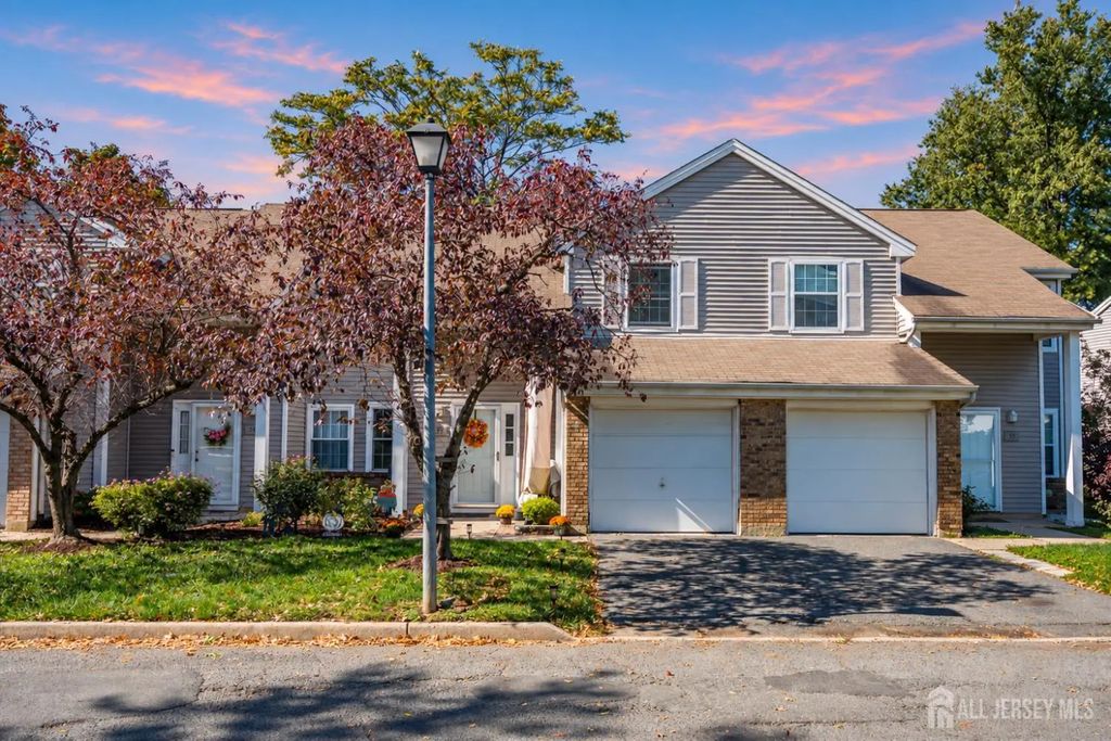 57 Renaissance Lane, New Brunswick