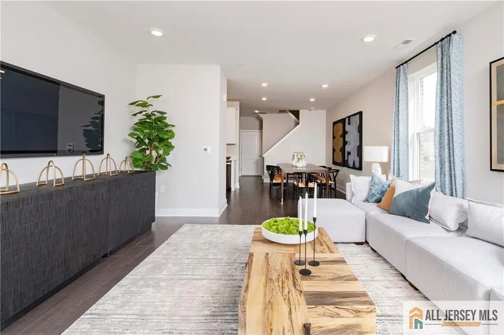 226 Cora Bergen Boulevard, Hopewell Twp