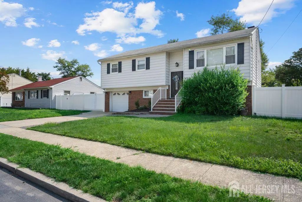 42 Shirley Boulevard, Old Bridge