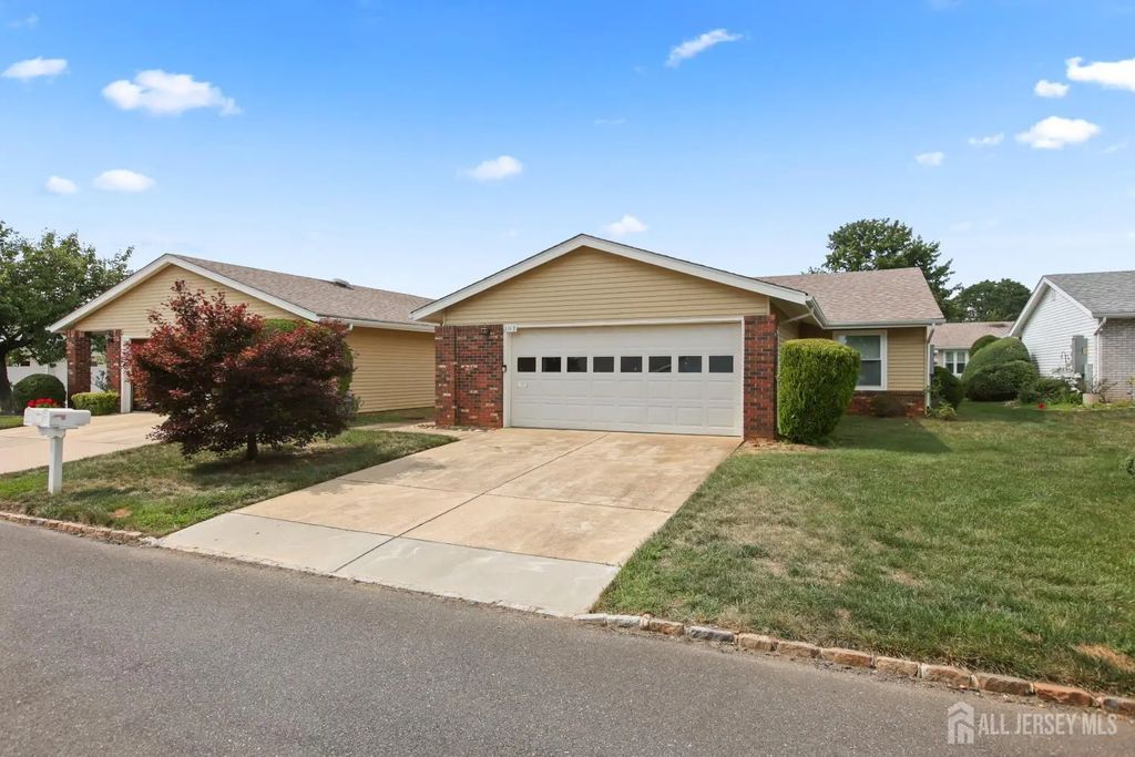 316-b Jutland Drive, Monroe