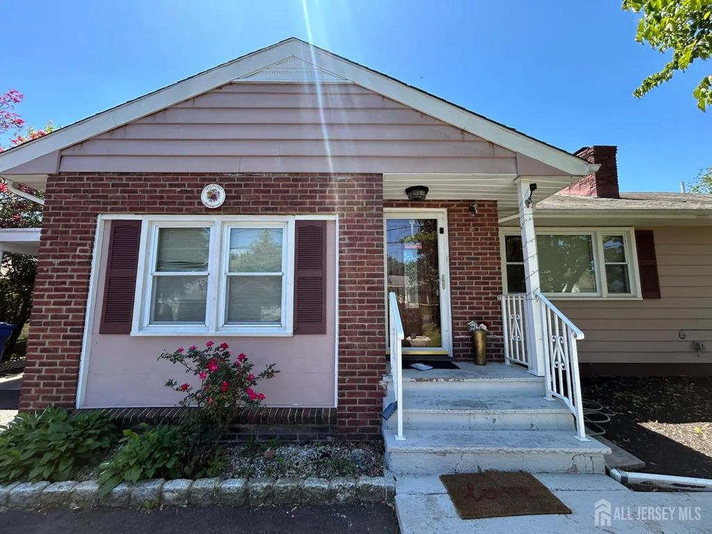 869 Gates Avenue, Piscataway